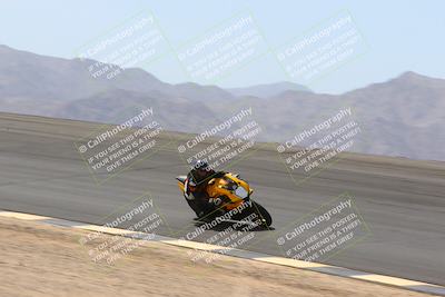 media/Apr-10-2022-SoCal Trackdays (Sun) [[f104b12566]]/Bowl (11am)/